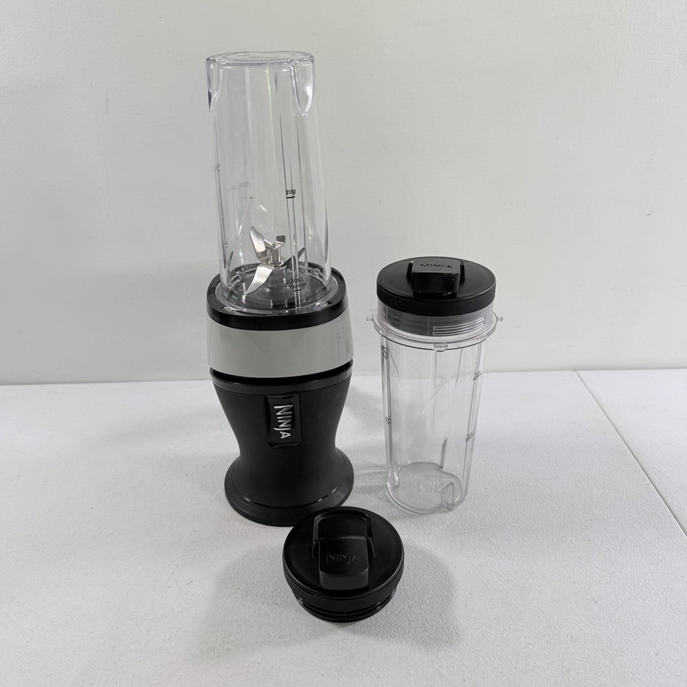 Ninja Nutri Blender QB3 Series 30 W/ 2 Cups 2 Lids Blade Assembly 700W TESTED